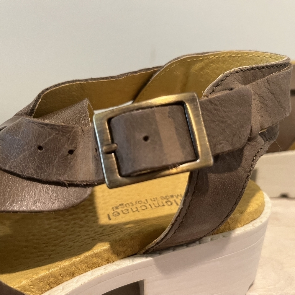 Eric Michael Mykonos Sandal in Stone with Cream Lug Sole. Size 39EU. New… - Picture 6 of 9
